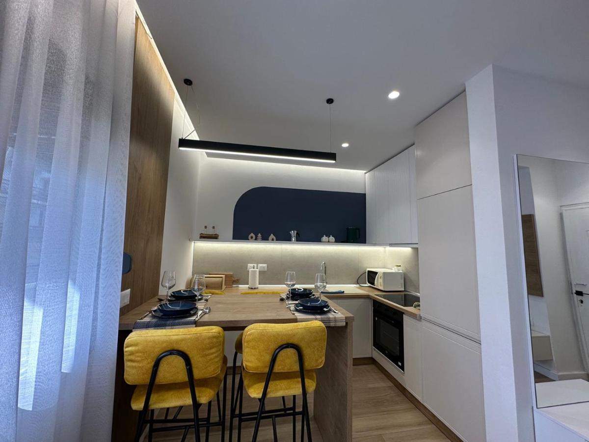 Luxurious Seaside Apartment Дуррес Экстерьер фото