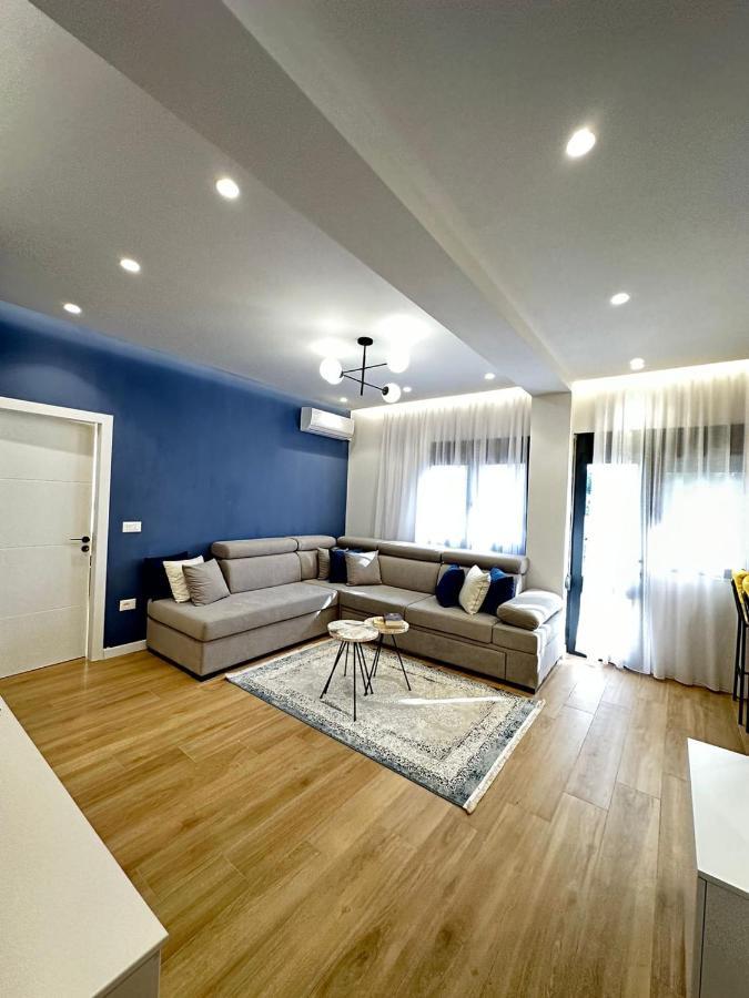 Luxurious Seaside Apartment Дуррес Экстерьер фото