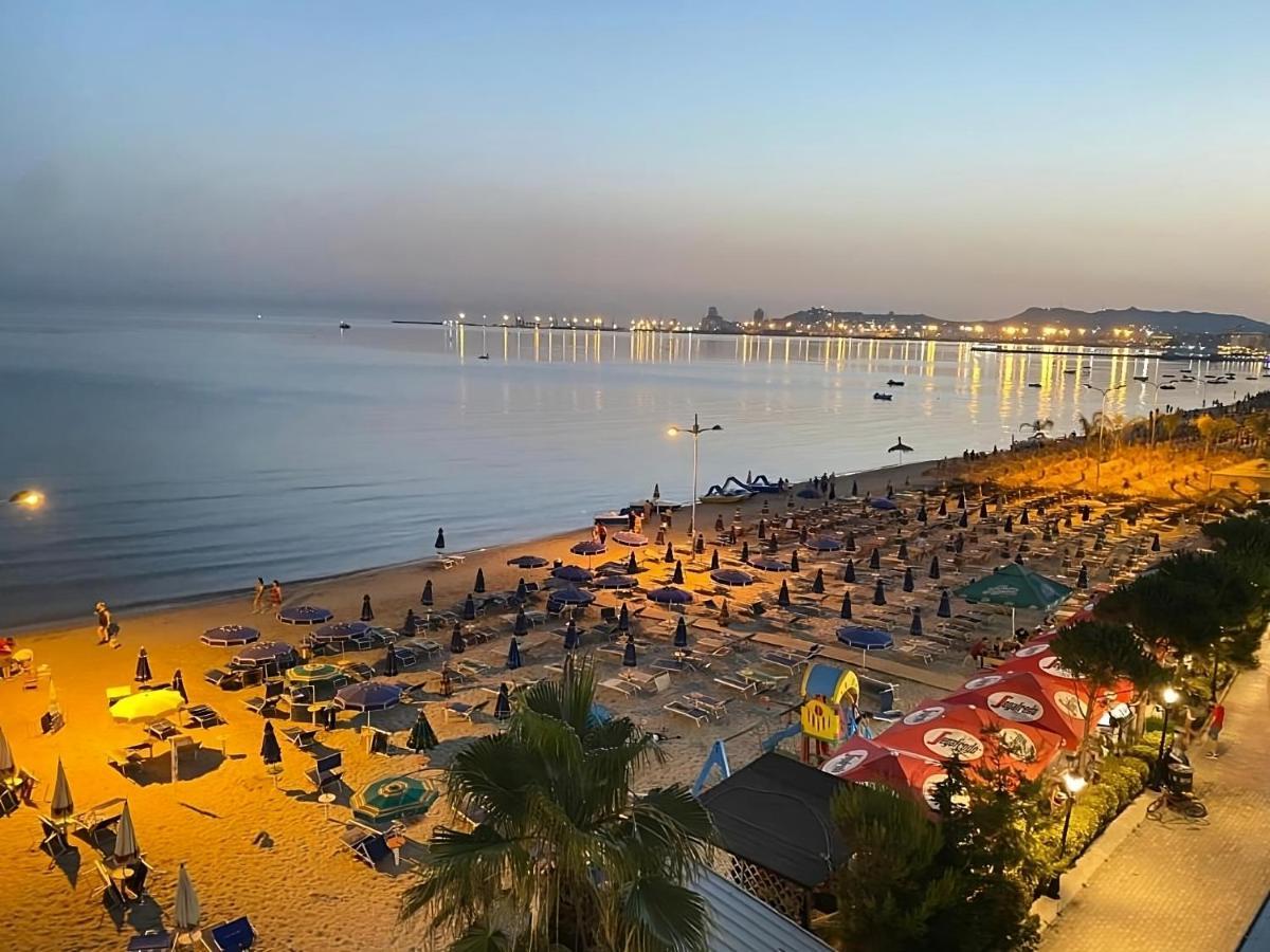 Luxurious Seaside Apartment Дуррес Экстерьер фото